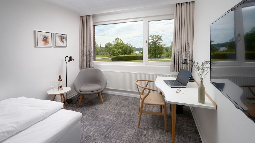 Trinity Hotel Og Konference