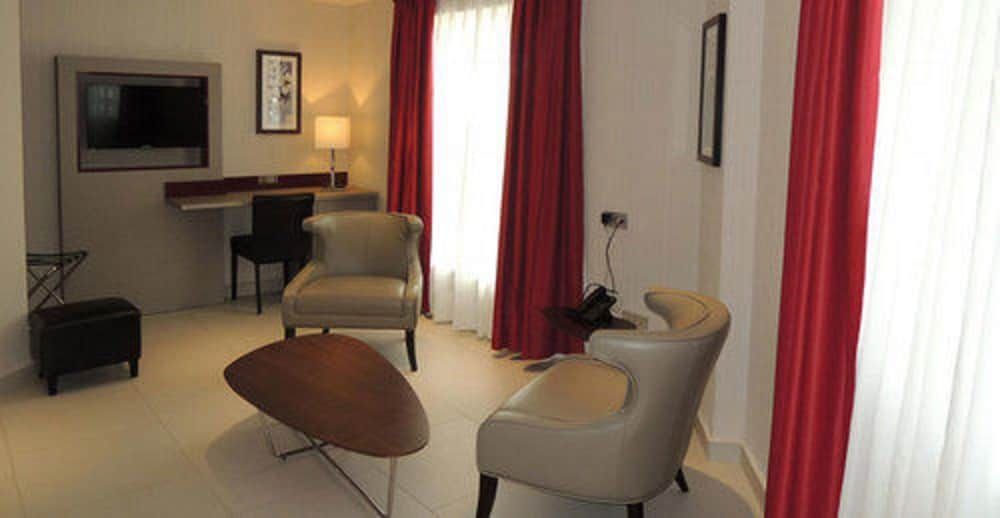 KT Hotels Junior Suite 5