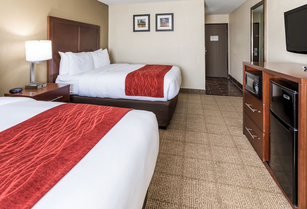 Standard Room, 2 Queen Beds, Non Smoking
