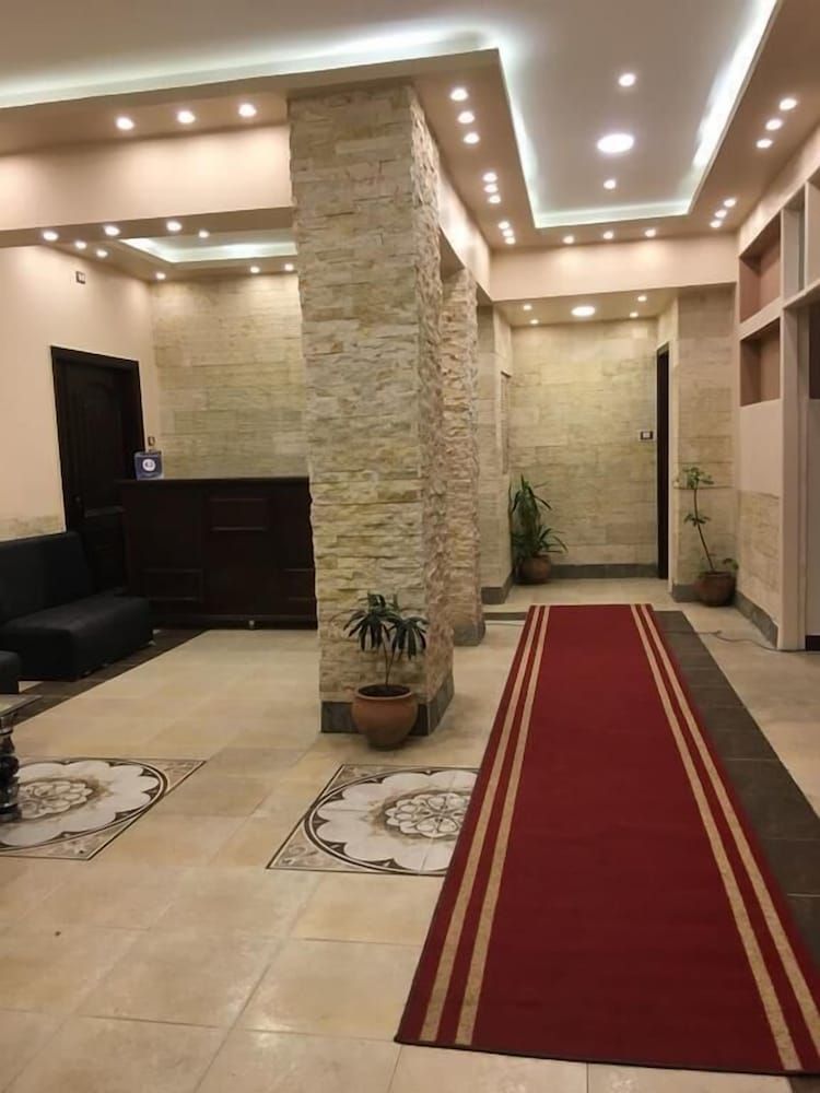 undefined Mena Inn Pyramids 3