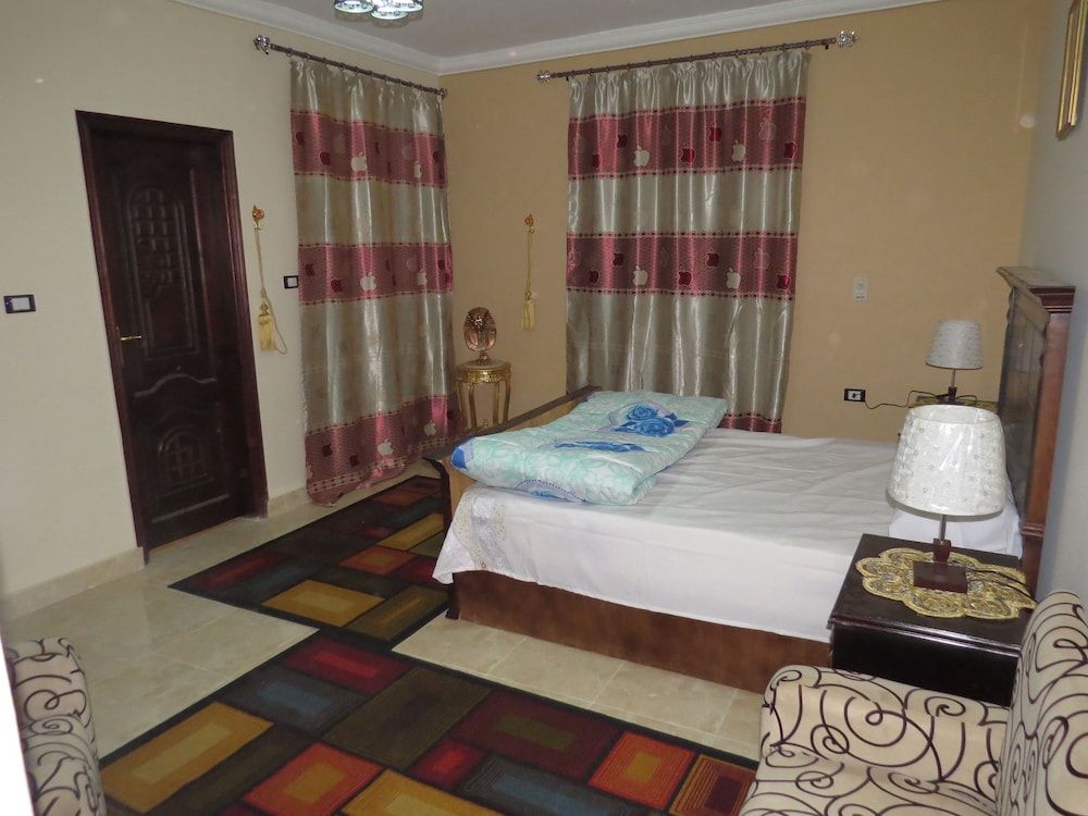 undefined Mena Inn Pyramids 9