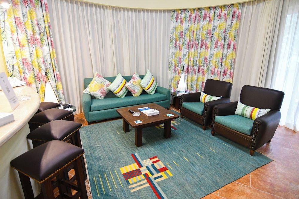 Carols Beau Rivage Hotel Executive Suite, 2 Bedrooms 9