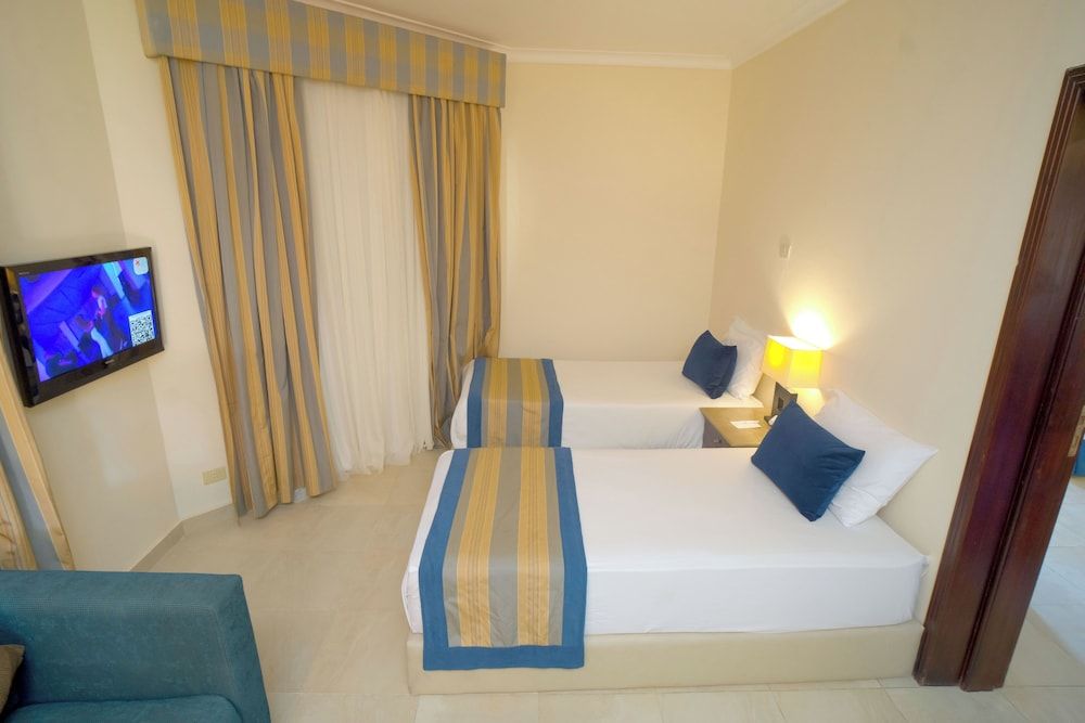 Stella Beach Resort & Spa - Makadi Bay Family Suite 9