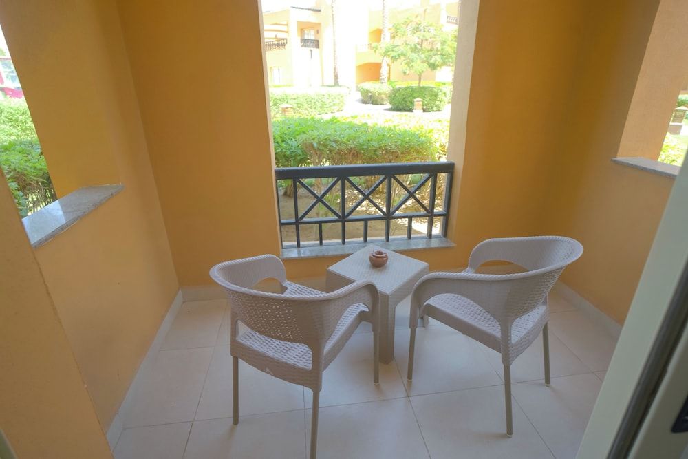 Stella Beach Resort & Spa - Makadi Bay Premium Room, Garden View 6