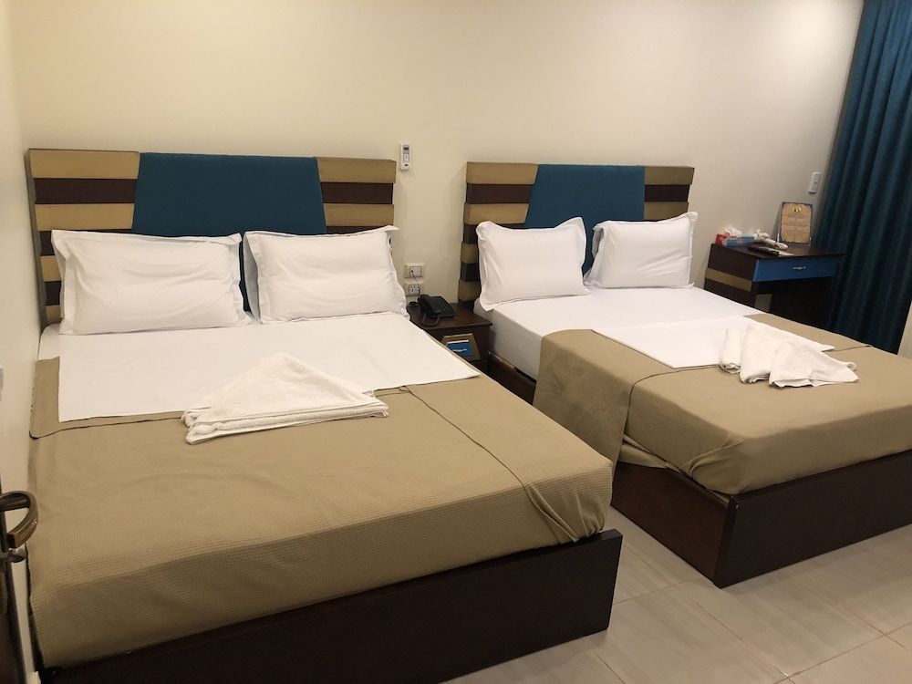 undefined Great Pyramid Inn 8