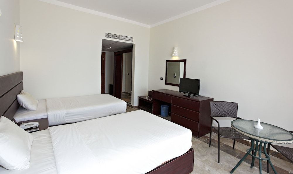 Three Corners Equinox Beach Resort Comfort Single Room