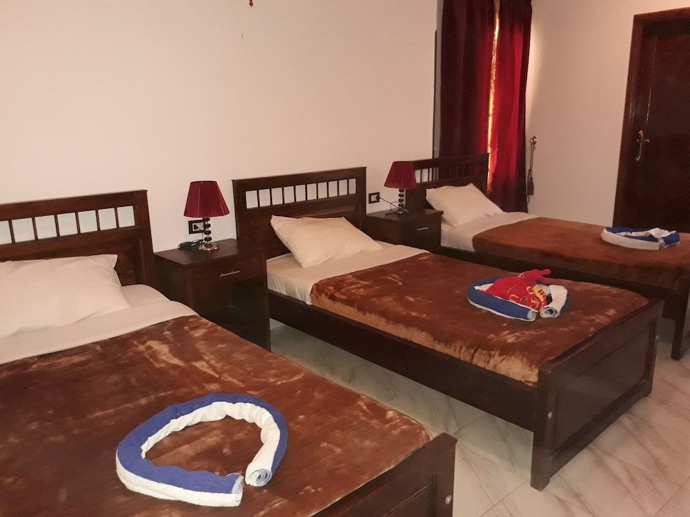 Alhambra Hotel Triple Room