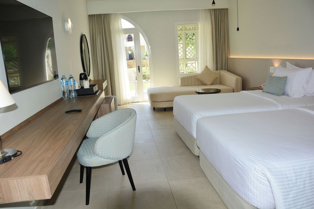 undefined Reef Oasis Beach Aqua Park Resort 4