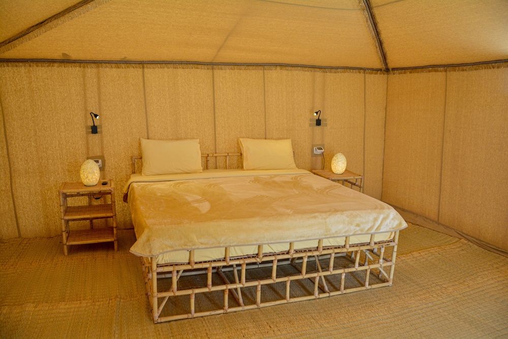 Marsa Shagra Village Royal Tent, Sea View 5