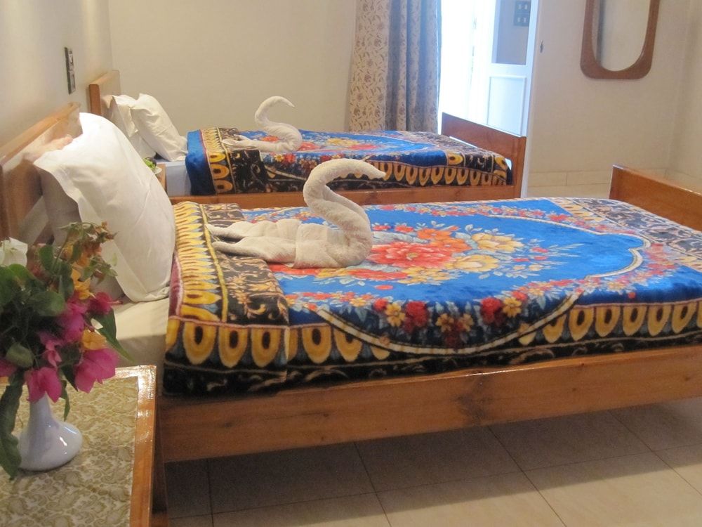 Amon Hotel Deluxe Single Room, Garden View 3