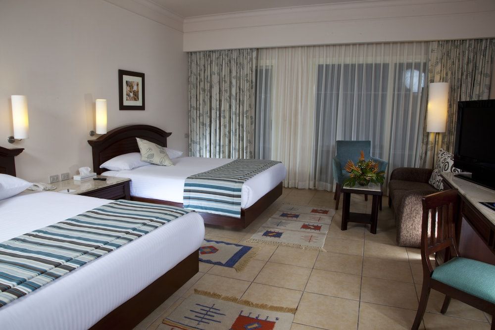 Standard Chalet, 2 Twin Beds, Garden View
