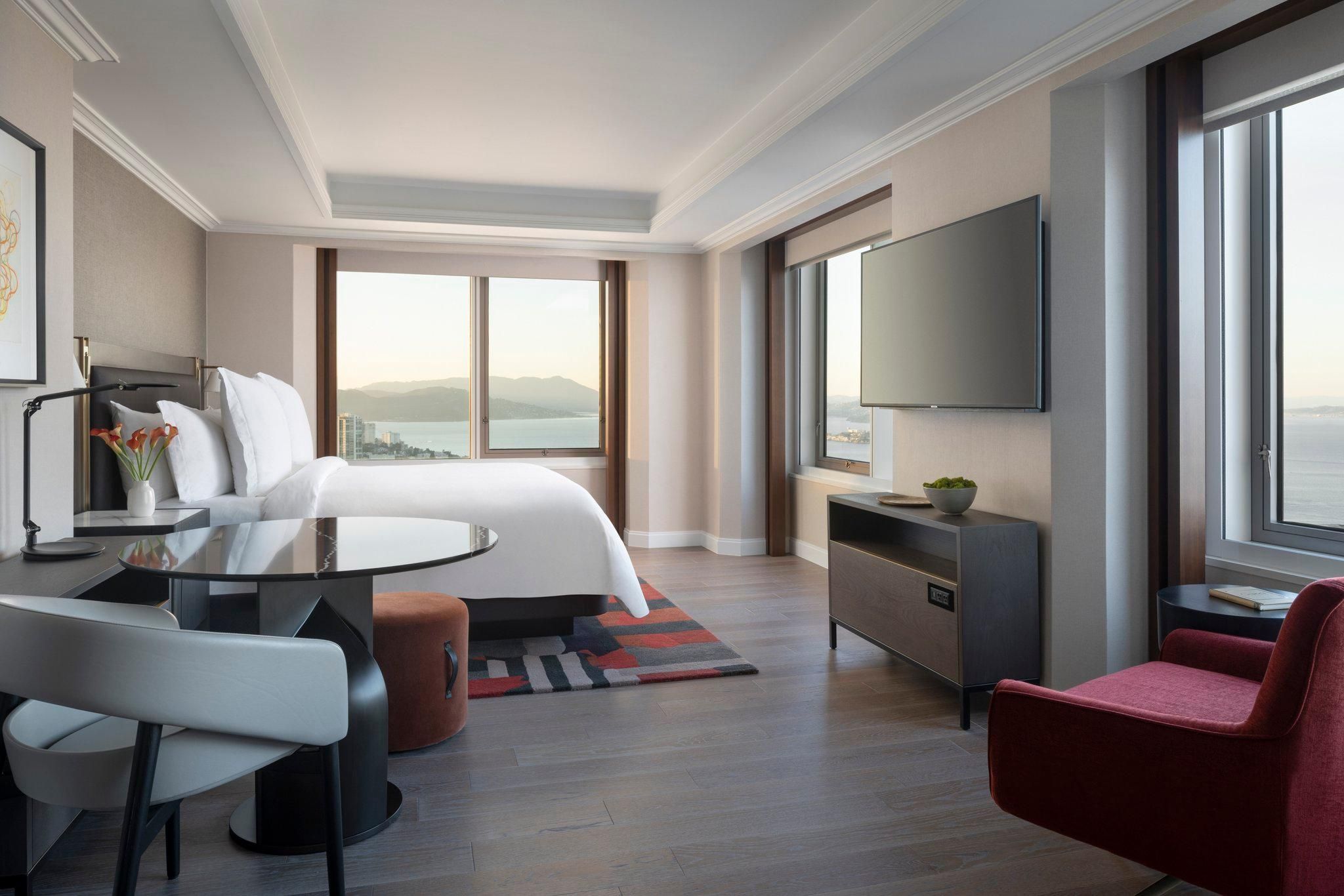 Accessible Mobility & Hearing: Premier Bridge View Room King (1 King Bed)