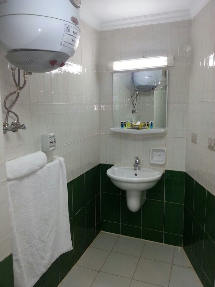 Glorious Hotel Standard Double Room 6