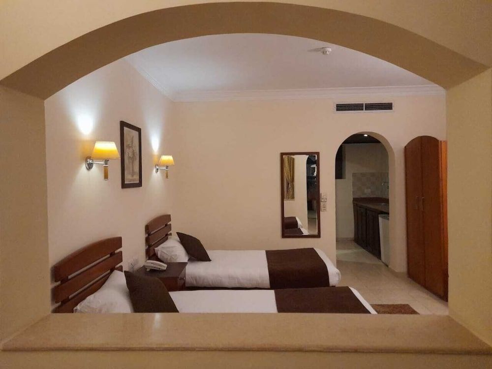 Tivoli Hotel Aqua Park Standard Twin Room , Garden View 8