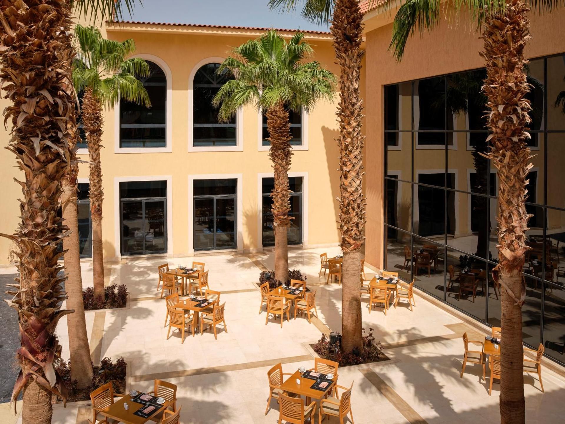 Coral Sea Aqua Club Resort