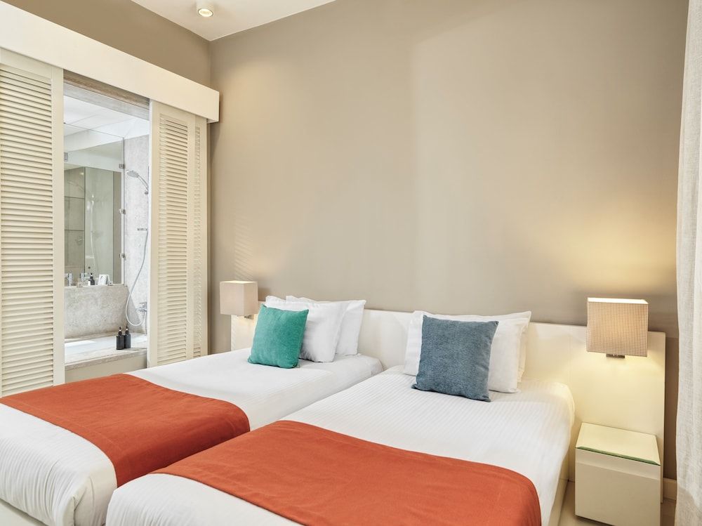 Ancient Sands Suite