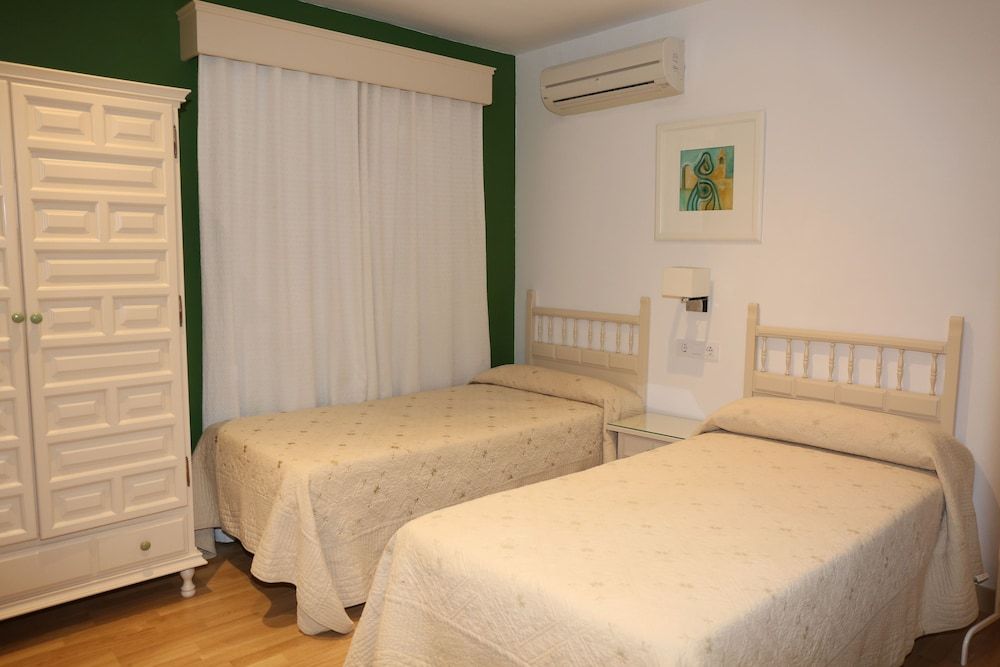 Hostal La Janda Double Room