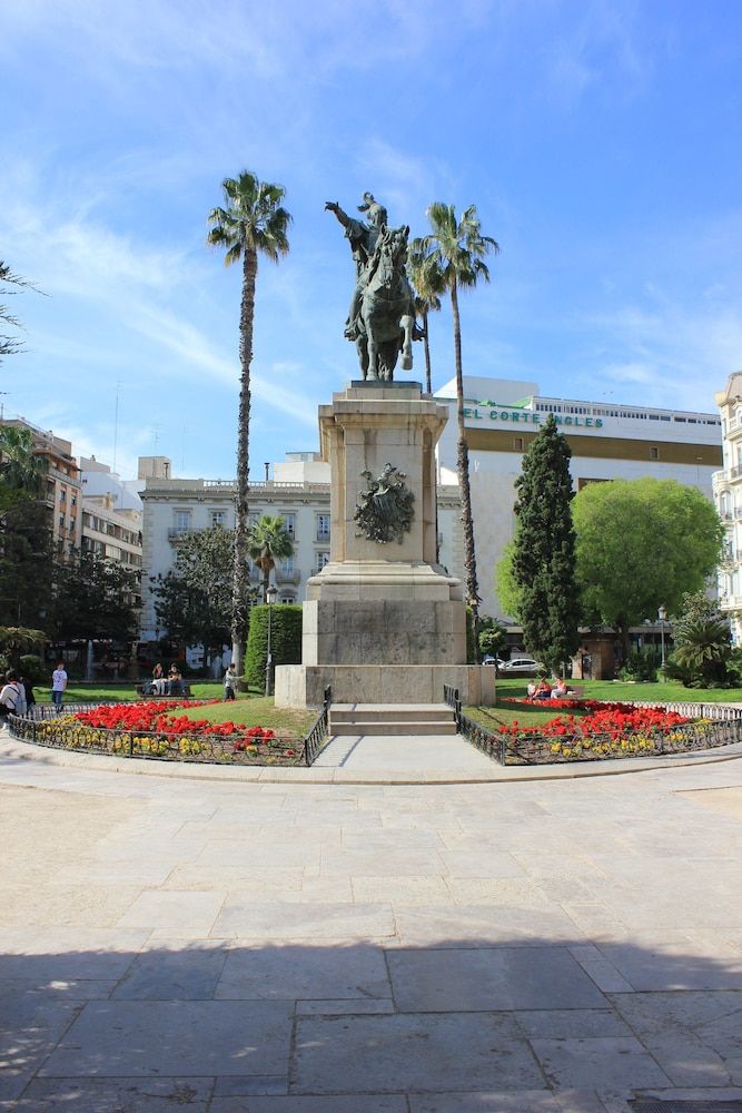 undefined Hi Valencia Boutique 5