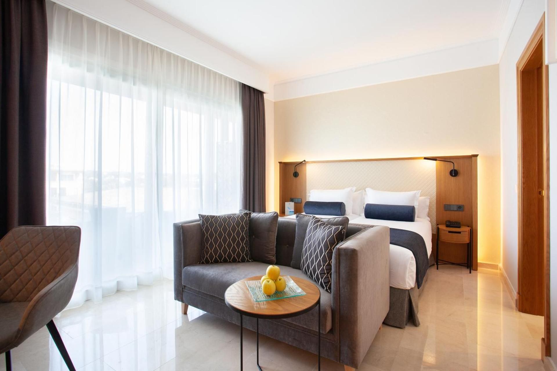 Junior Suite with Pool View (1 Adult)