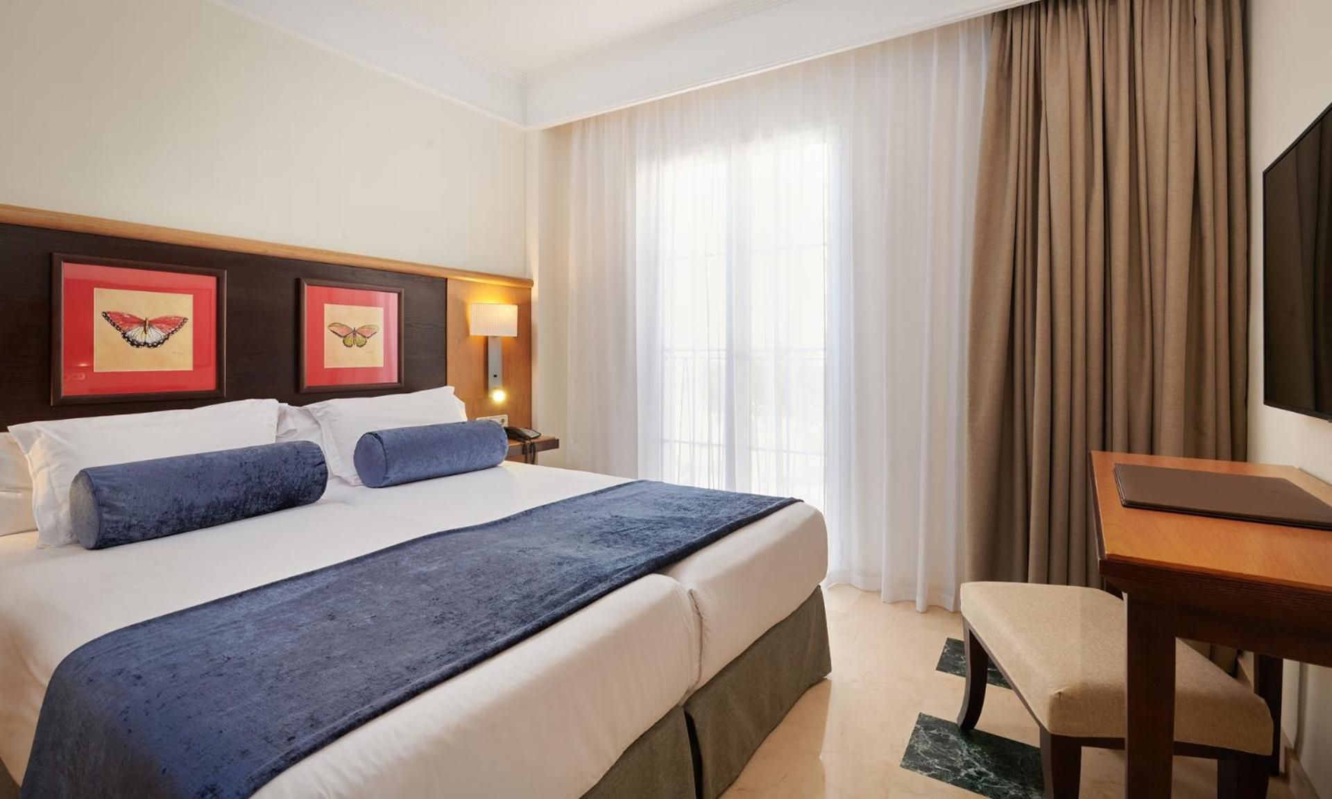 Suite (2 Adults)