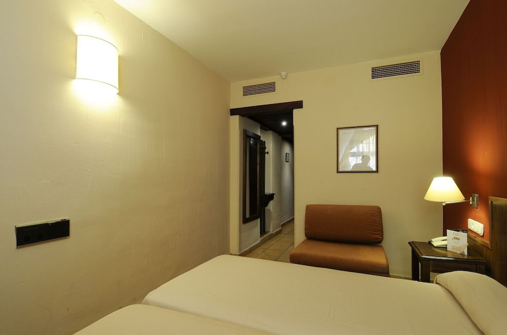Hotel GHM Monachil Double Room 3
