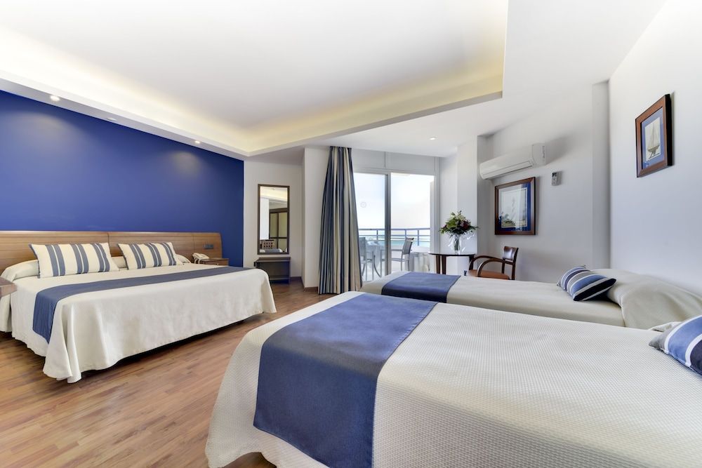 Family Room, Sea View (2 Adults and 2 Child)
