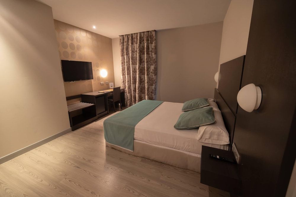 Hotel Ciudad de Ponferrada, Ascend Hotel Collection Standard Room, 2 Twin Beds, Non Smoking 3