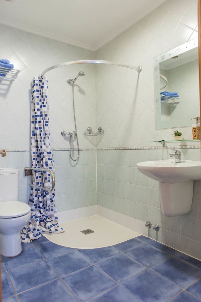 Casa Rural de Pobes Lagun Etxea Standard Twin Room 14