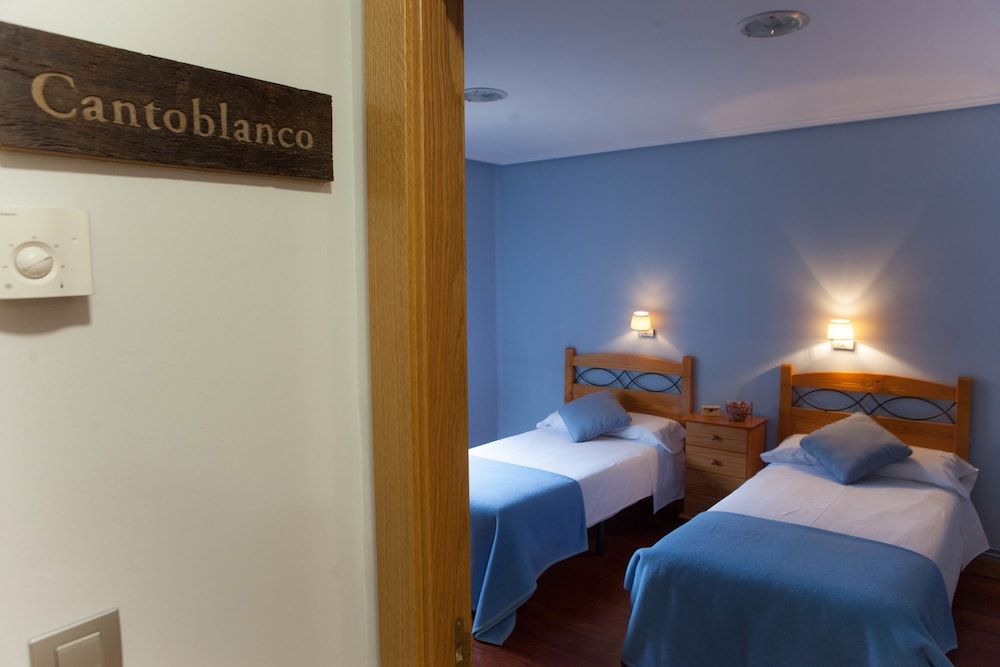 Casa Rural de Pobes Lagun Etxea Standard Twin Room 10