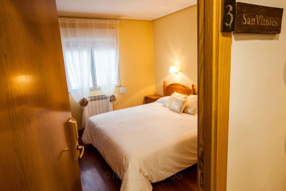 Casa Rural de Pobes Lagun Etxea Standard Double Room, 1 Double Bed 2