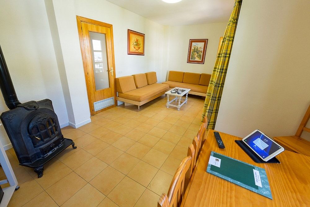 Villa Turística de Cazorla Family Room, Terrace (salon) 4