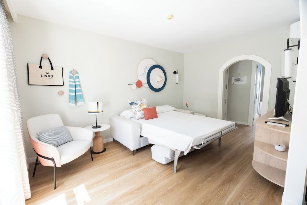 Premium Apartment, 1 Bedroom, Balcony (2 adults + 2 children)