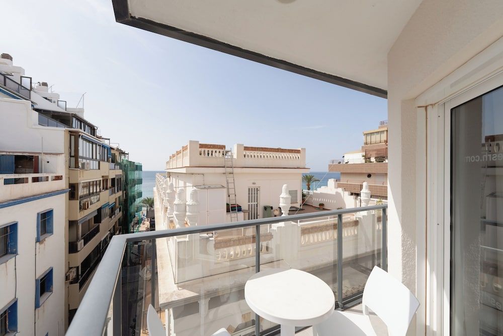 Hotel RH Sol Standard Triple Room, Terrace (3 Adults) 2