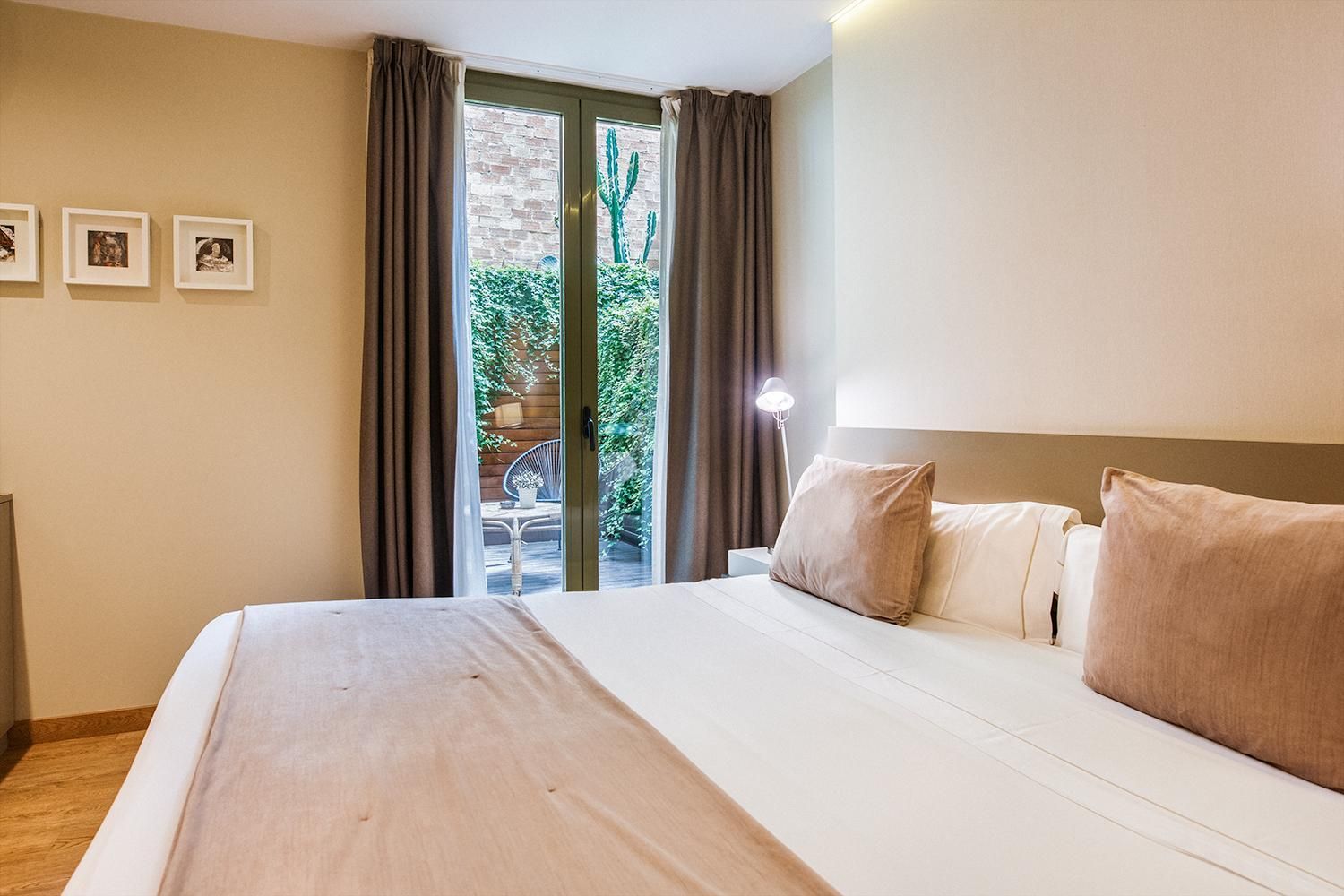 Double or Twin Room with Terrace