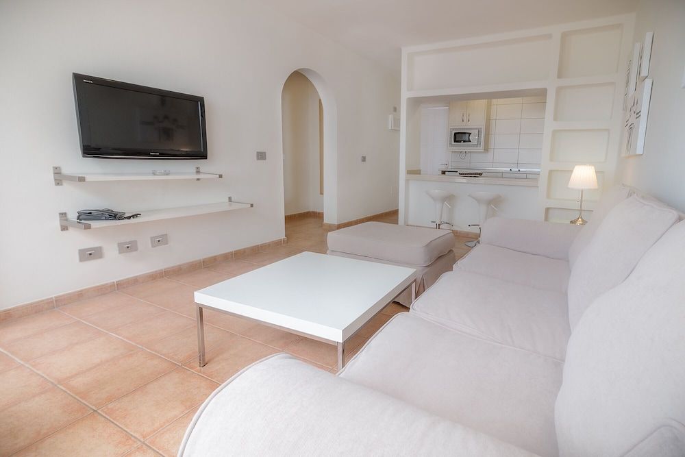 Apartamentos LIVVO Las Gaviotas Standard Plus Apartment (2 adults and 1 child) 3