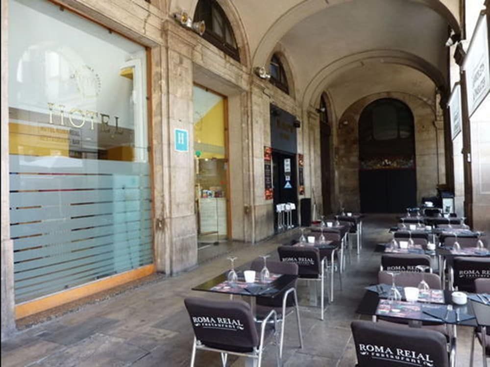undefined Hotel Roma Reial 7