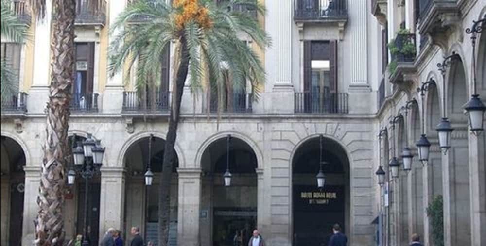 undefined Hotel Roma Reial 4
