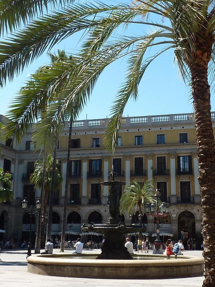 undefined Hotel Roma Reial 10