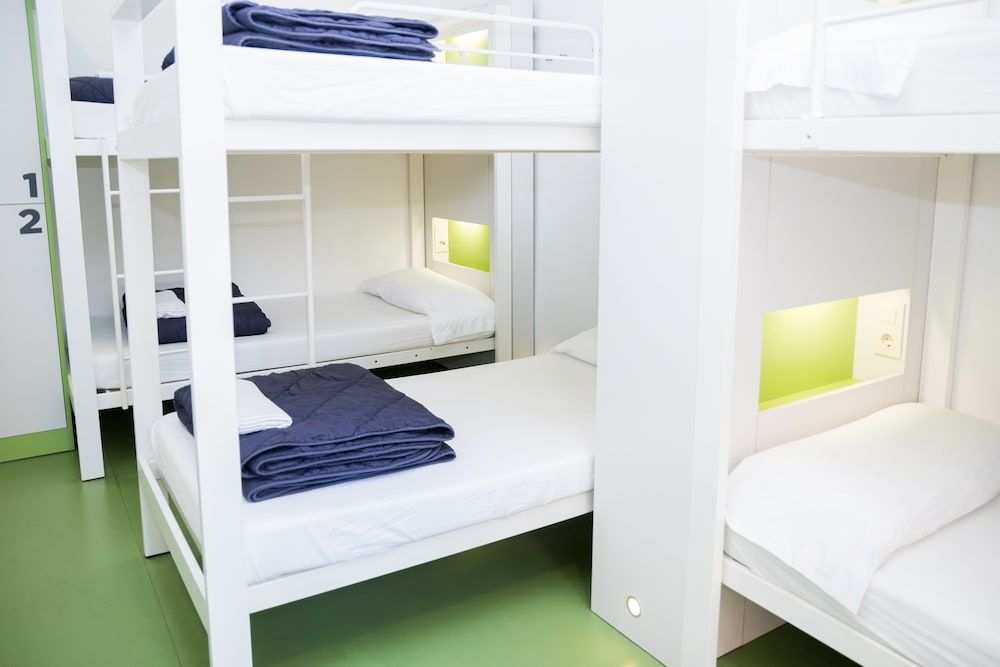 undefined Sant Jordi Hostels Gracia 4