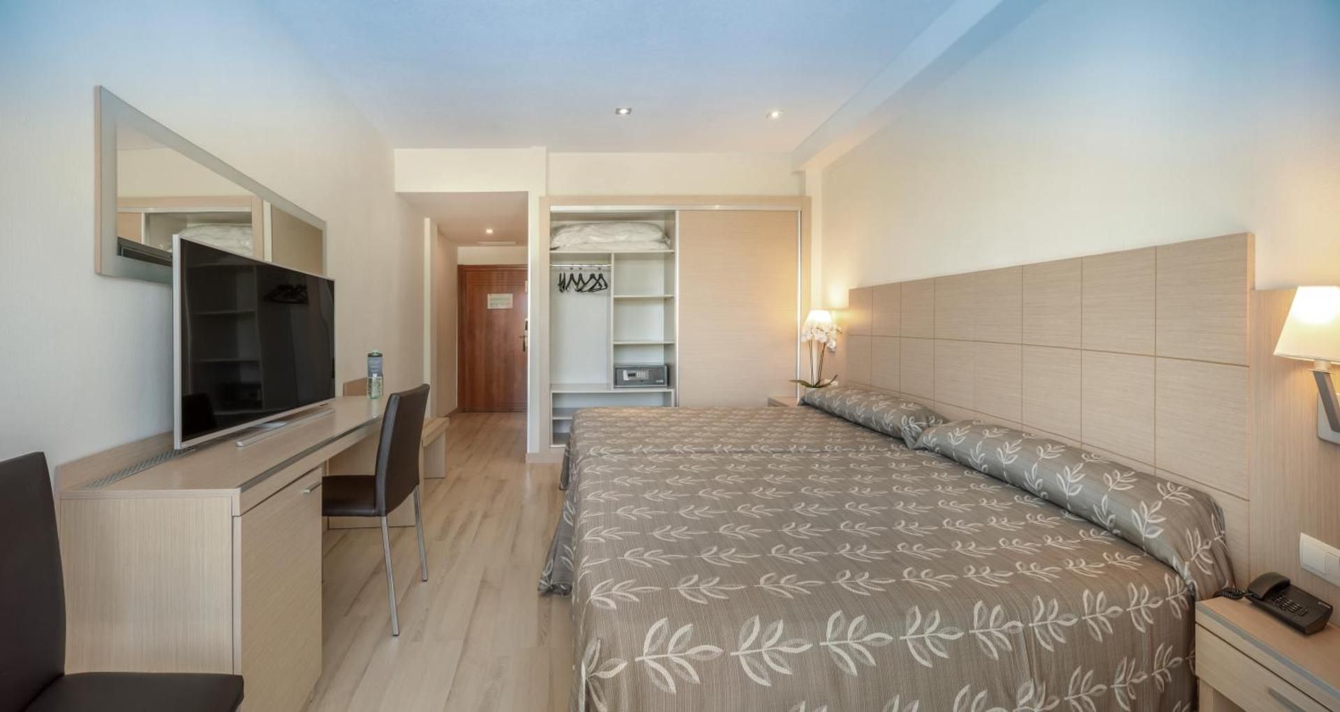 Twin Room with Terrace