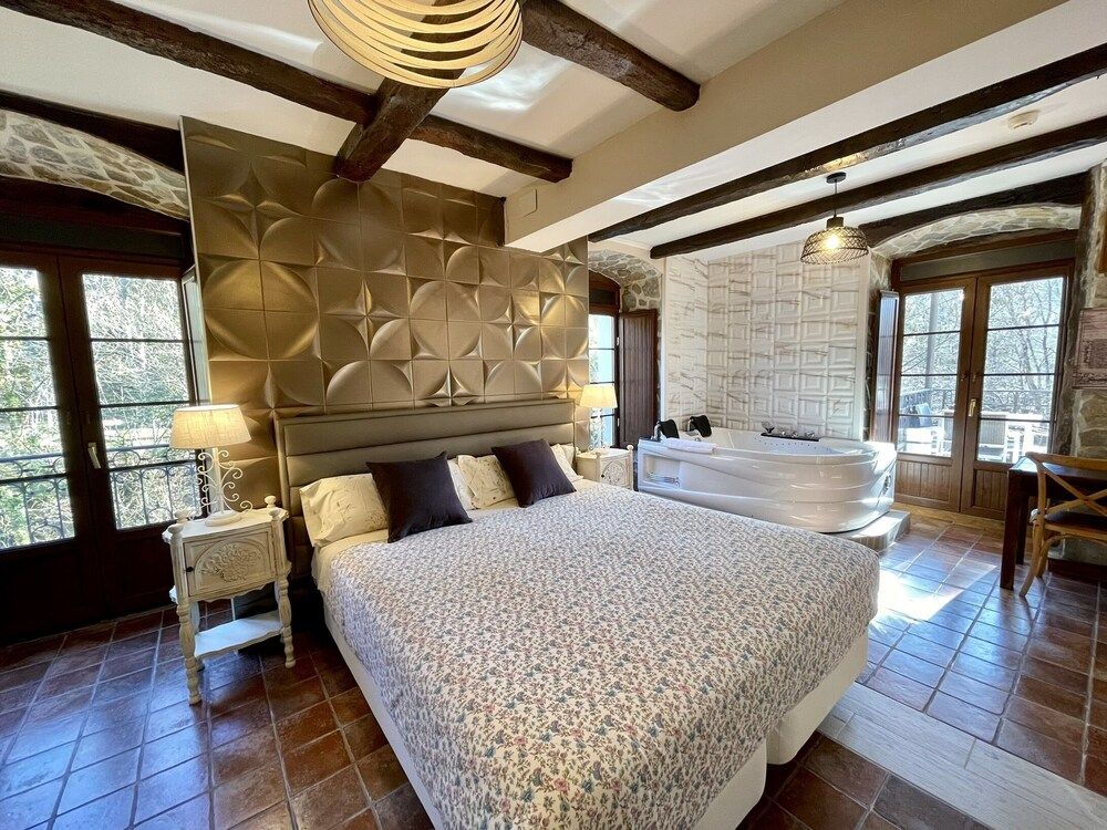 Suite, Hot Tub (Sauna)