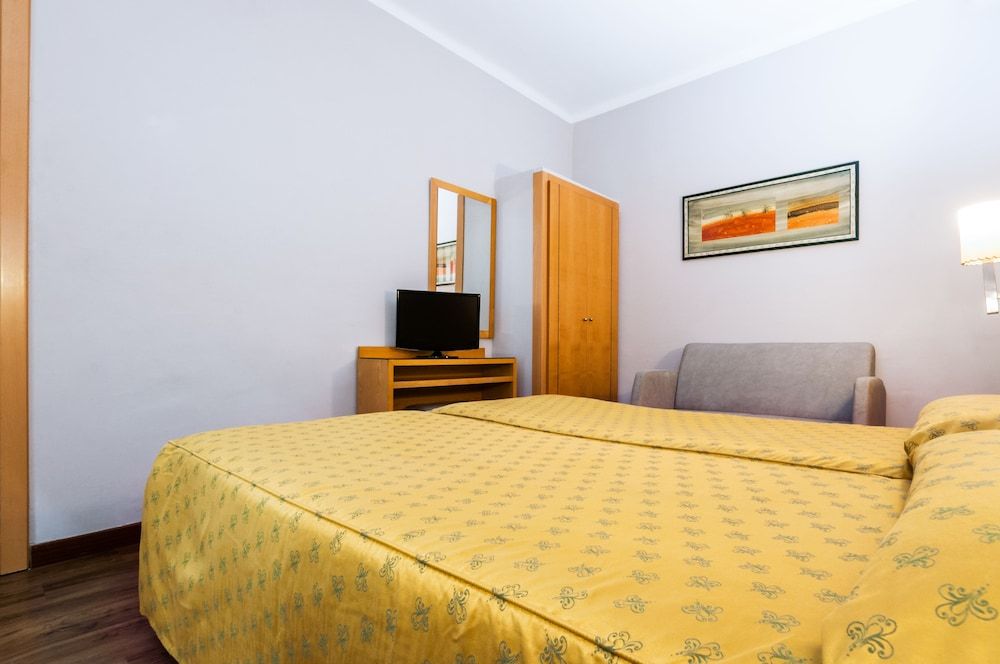 Hotel Lyon Double Room 2