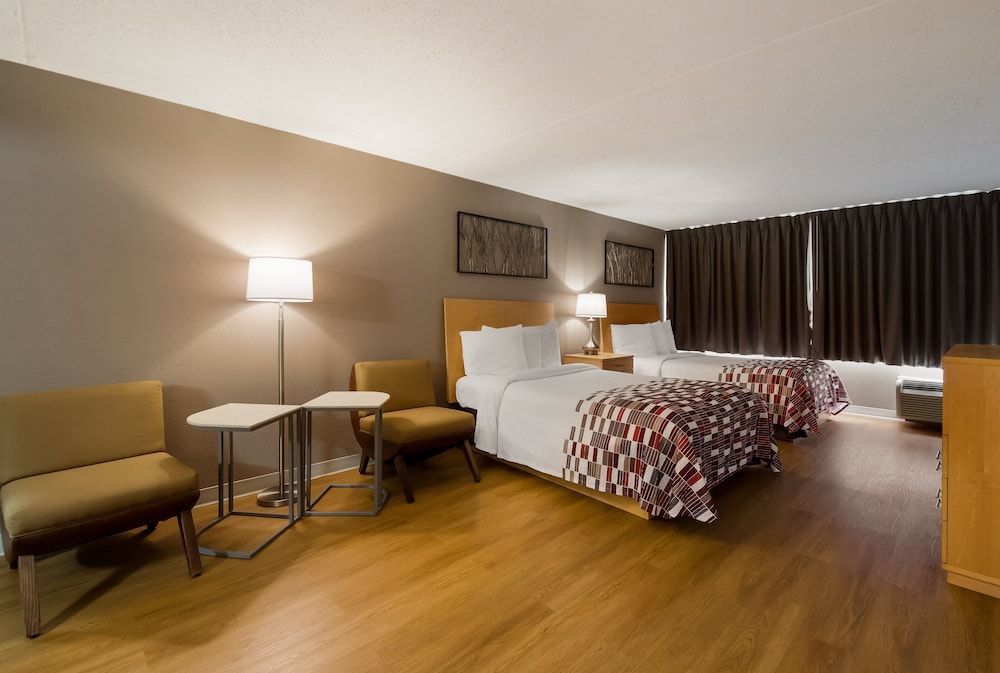 Red Roof Inn & Suites Newark - University