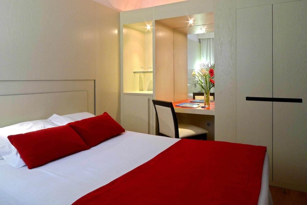 Grupotel Gravina Double Room (Small) 2