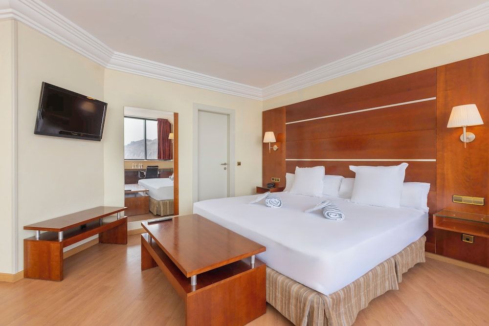Quadruple Room, Sea View