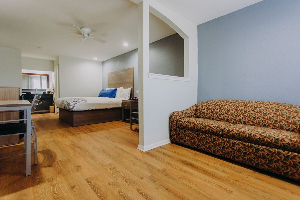 Executive Room, 1 King Bed with Sofa bed, Non Smoking