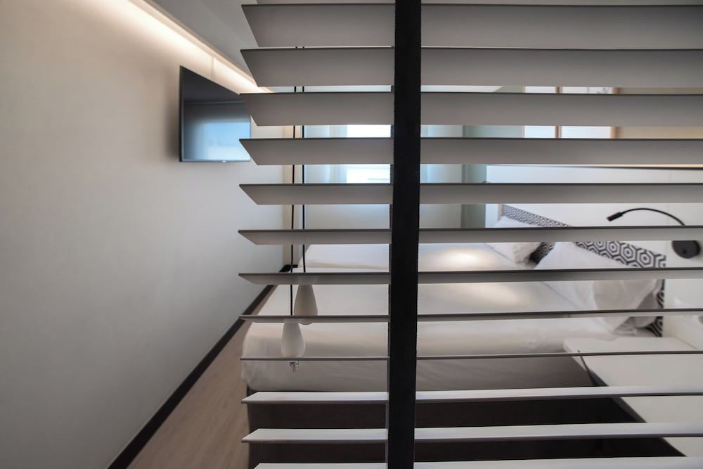 Hotel Bed4u Pamplona Standard Twin Room 5