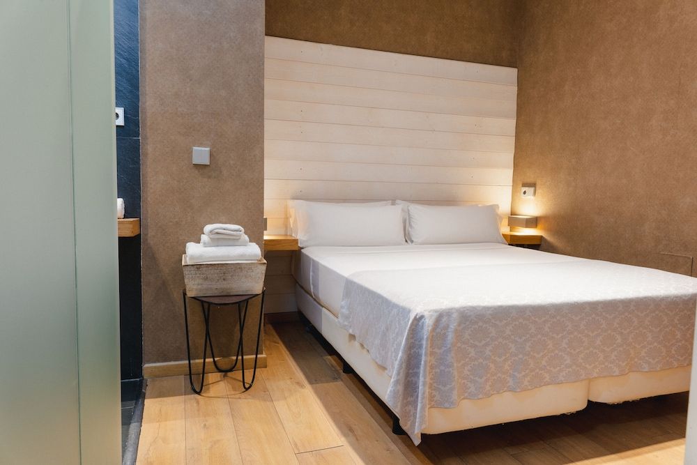 Cosmopolitan Boutique Rambla Standard Double Room 3