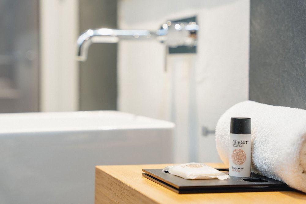 Cosmopolitan Boutique Rambla Standard Double Room 5