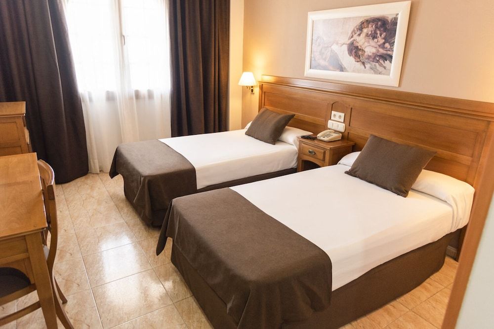 Hotel Carlos I Toledo Double Room Single Use 2